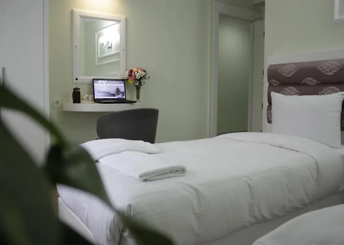 Hotel Corner Aya Sofya 3*